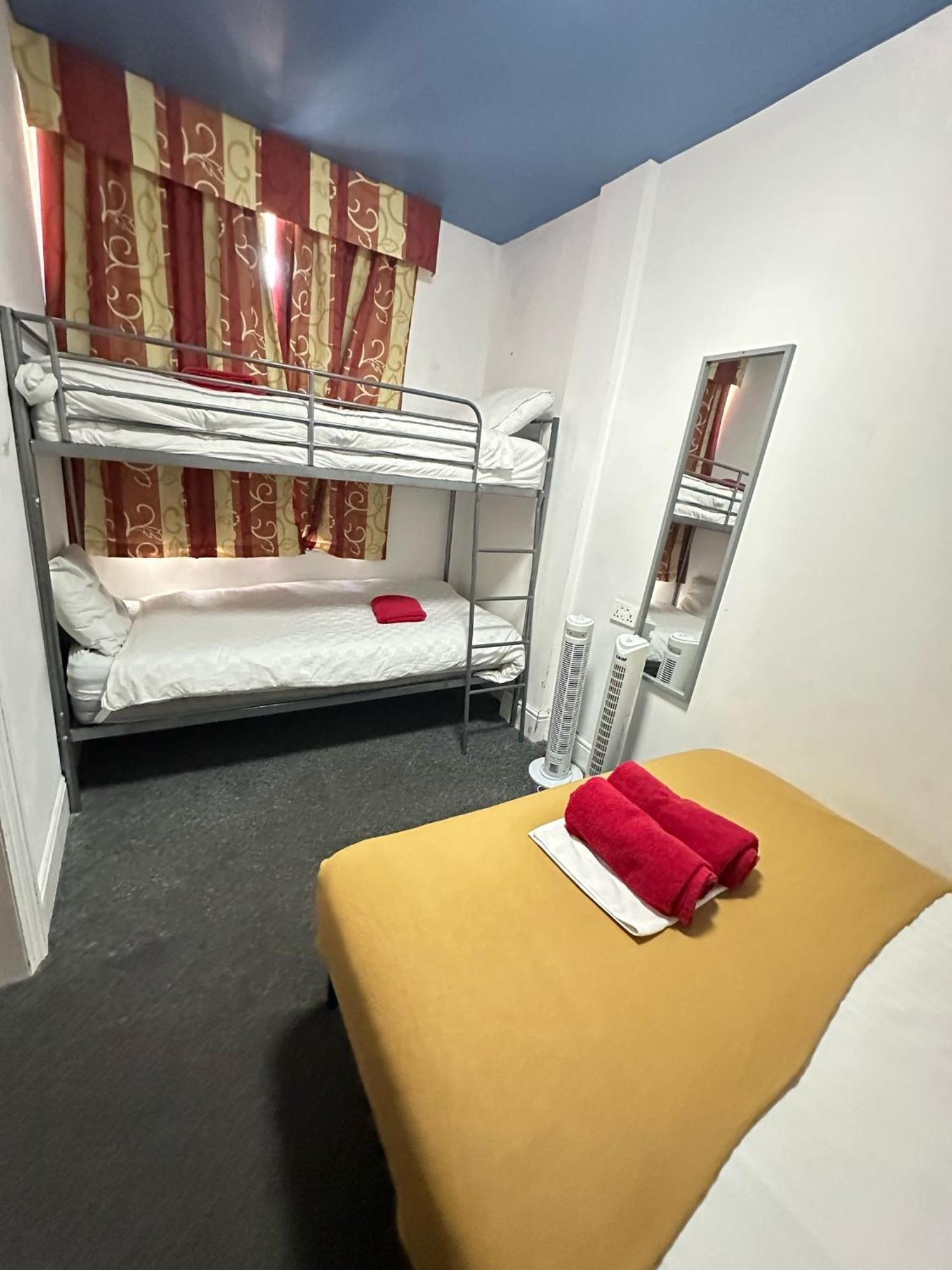 Backpackers Blackpool Hotel & Suites Eksteriør bilde